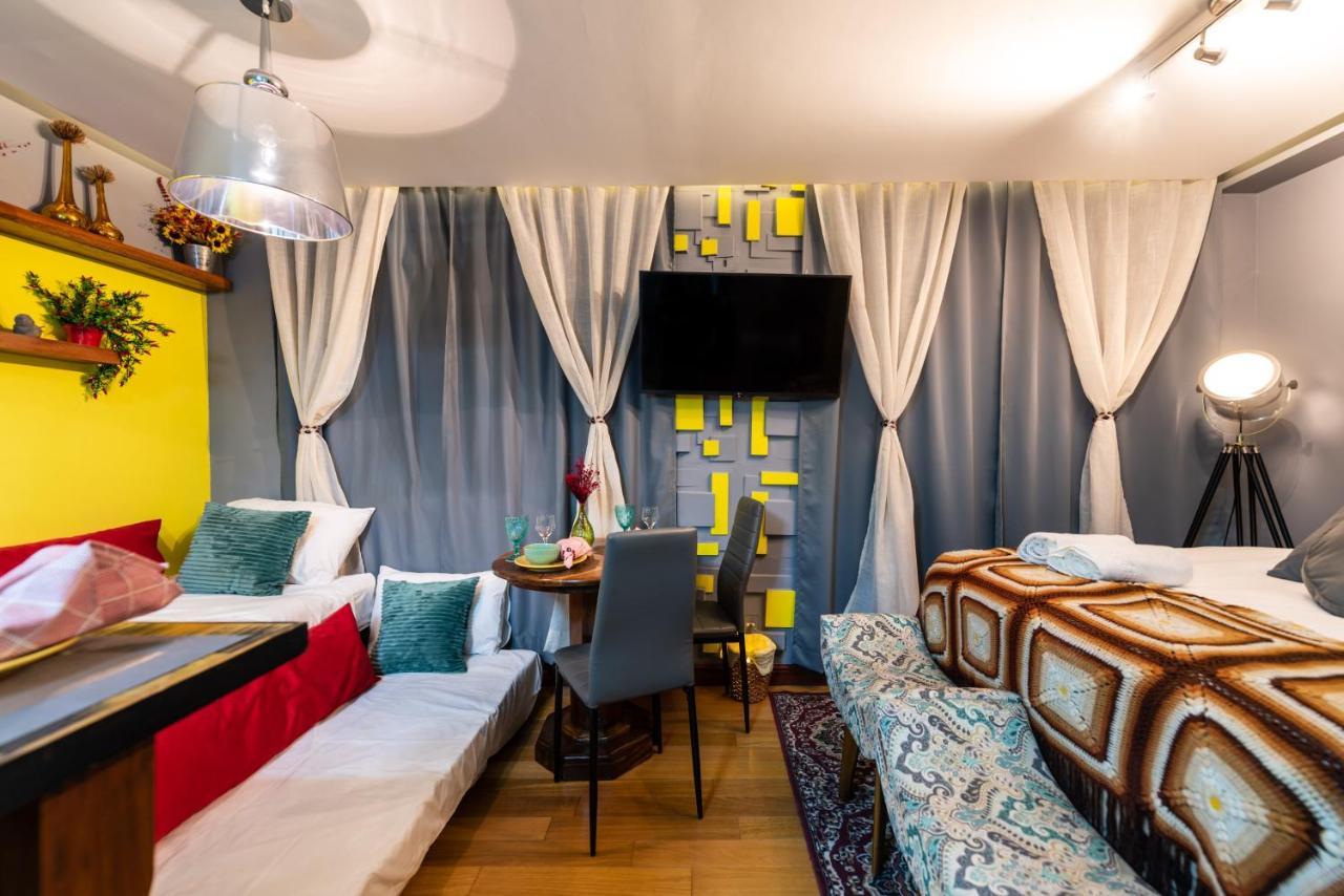 Apartamento Apto1605 - Inteiro, Completo E Confortavel *